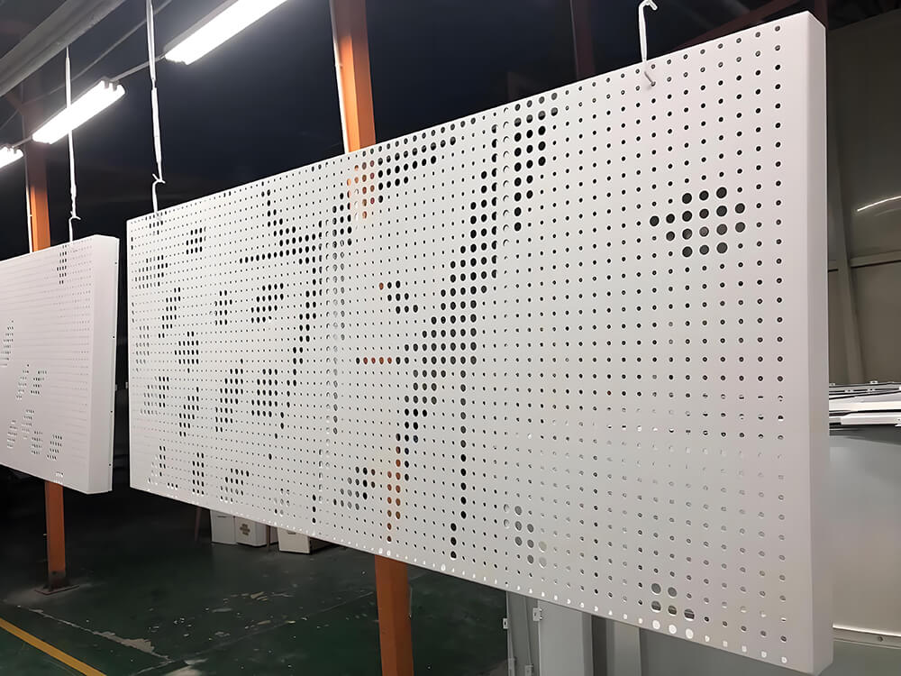 冲孔铝单板