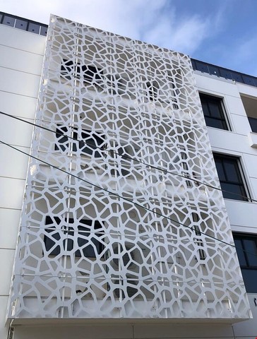 篮球场外墙冲孔铝单板