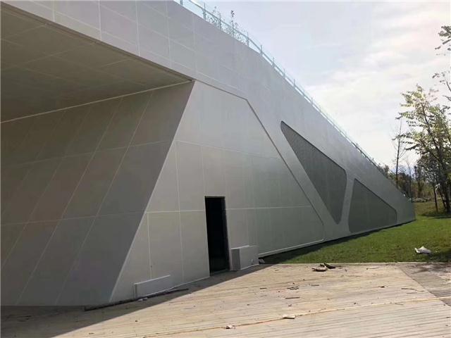 幕墙铝单板规格尺寸是多少